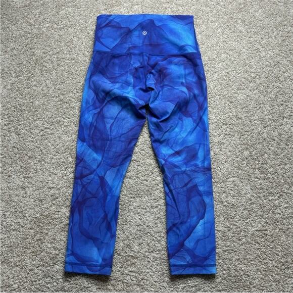 Lululemon Wunder Under Crop (Hi-Rise) (21") EUC Women’s 6 midnight tulle multi - Picture 2 of 4